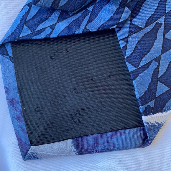 Coca Cola Polar Bear and Warner Bros 1996 Tasmanian Devil Poly Ties! - Picture 7 of 10